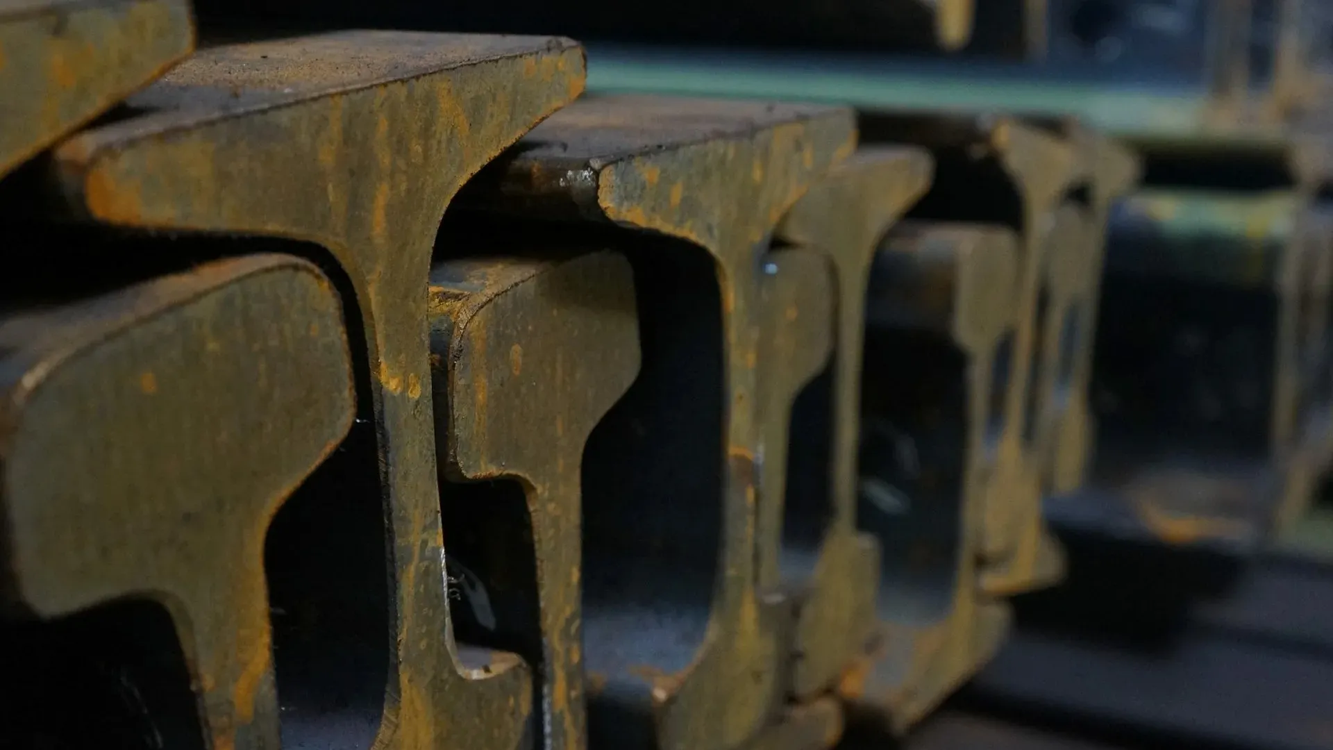 Рельсы крановые КР80 крановые ГОСТ 4121-96 новые 12 м